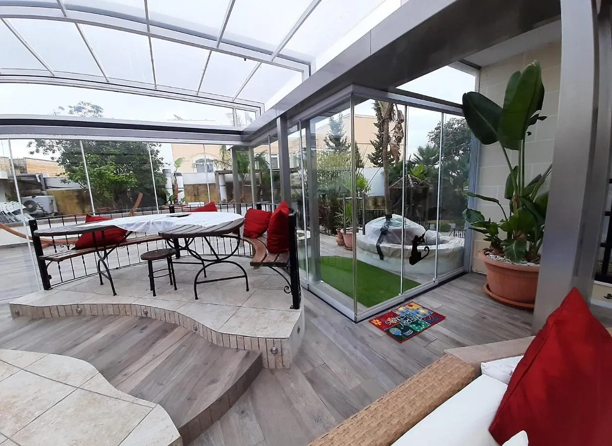Colours - A Sweet Complex In A Fairytale Setting Villa Is-Swieqi