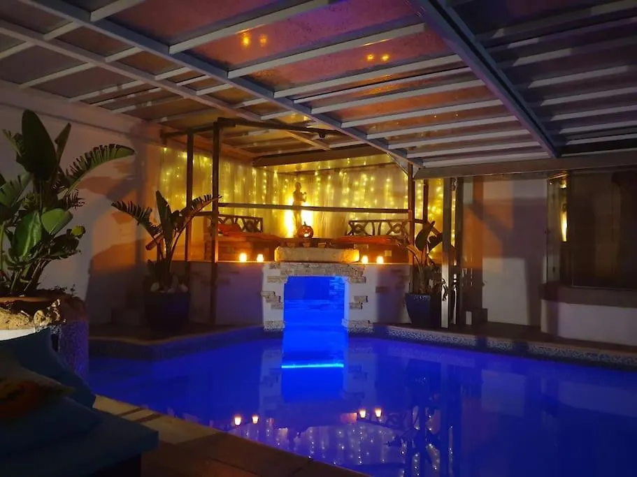 Colours - A Sweet Complex In A Fairytale Setting Villa Is-Swieqi