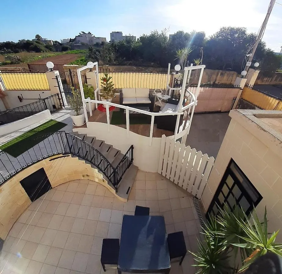 Colours - A Sweet Complex In A Fairytale Setting Villa Is-Swieqi
